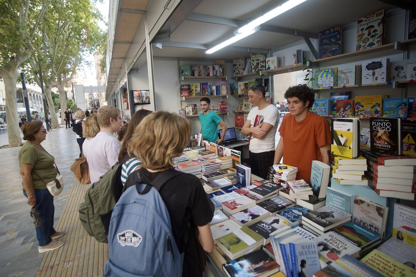 Fotos Ambiente En La Feria Del Libro De Murcia La Verdad